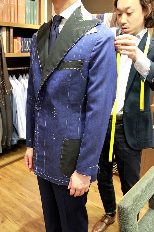 色気のあるナポリブルーのBESPOKE JACKET